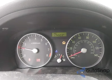 2008 Hyundai Accent Gs z USA, uszkodzony, nr VIN KMHCM36C78U083379